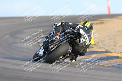 media/Nov-16-2023-Racers Edge (Thu) [[bcabf825d4]]/2-A Group/9Session 7 (Turn 12 Backside)/